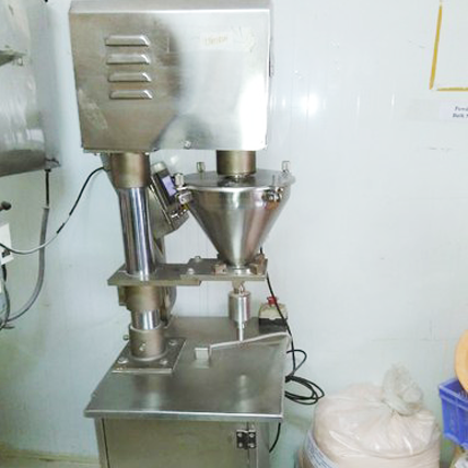 Powder Filling Machine